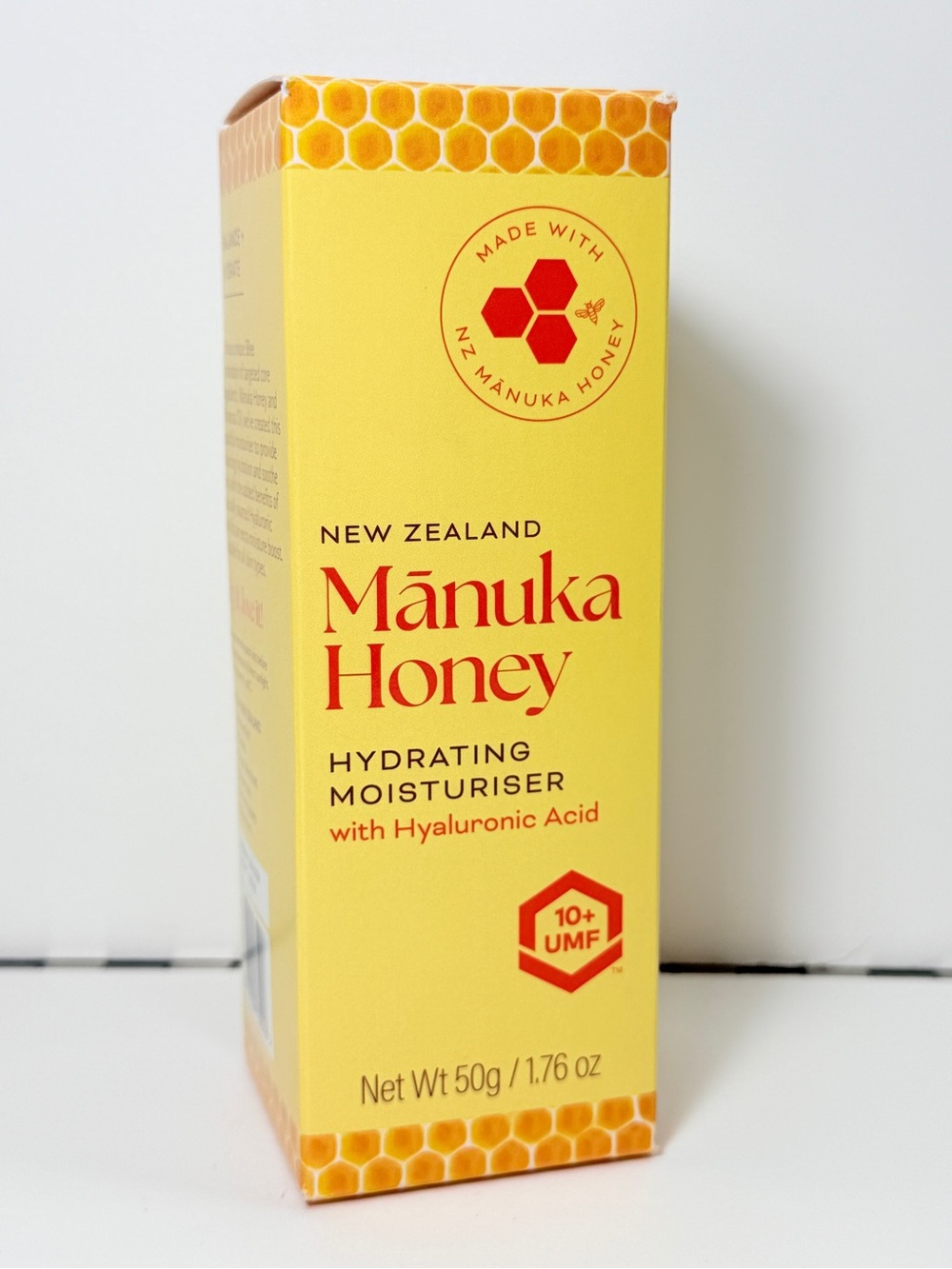 Hydrating Moisturiser with Hyaluronic Acid — NIB